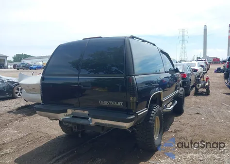 1997 Chevrolet Tahoe z USA, uszkodzony, nr VIN 3GNEC18R4VG123977